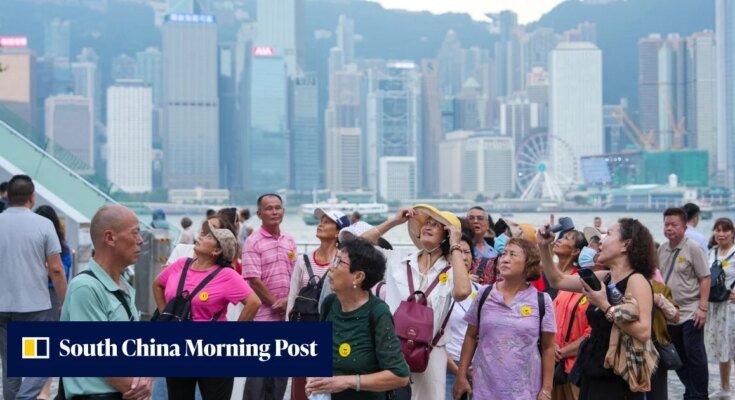 The number of visitors to Hong Kong reached a post-pandemic monthly high in August

 G trends