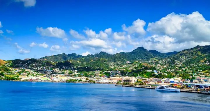 A shooting leaves 4 dead and 4 injured at a national Caribbean tourist destination

 G trends