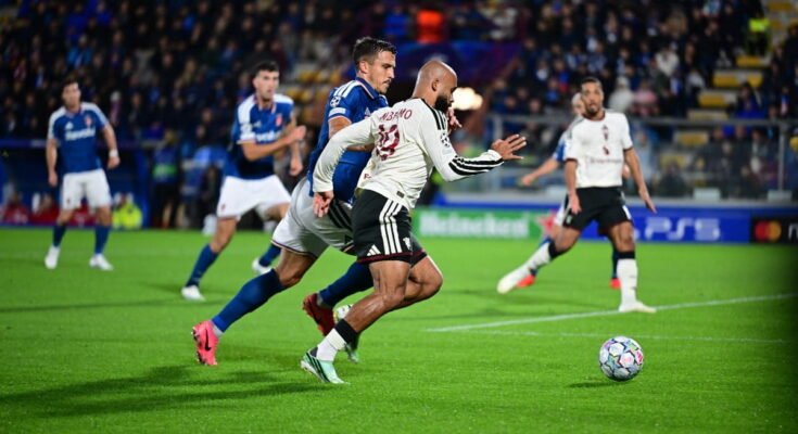 Como 4-1 Manchester United: Report, score and goals as pressure increases on Carrick

 G Trends